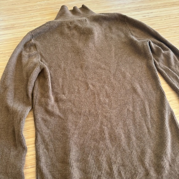 Banana Republic Merino Wool Sweater - Picture 4 of 5